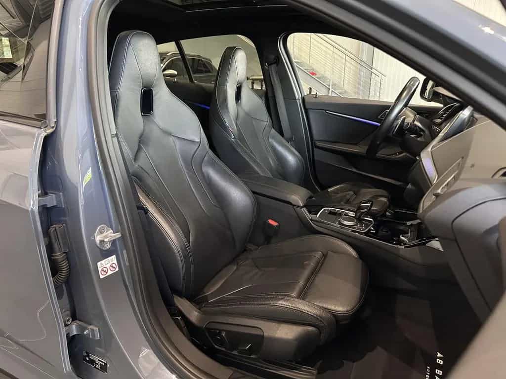 BMW M135 i xDrive *PANO, SCHALE, HUD, LEDER, H&K* 12/2020-photo-28