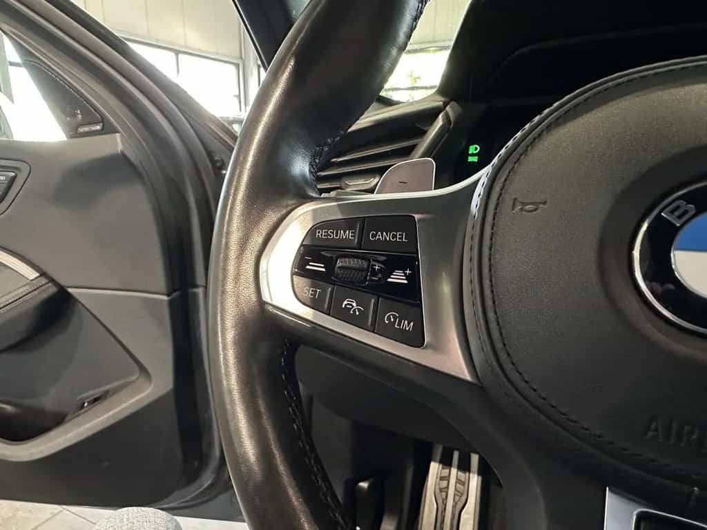 BMW M135 i xDrive *PANO, SCHALE, HUD, LEDER, H&K* 12/2020-photo-42