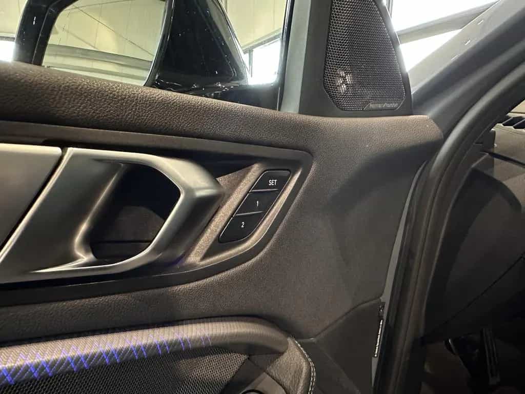 BMW M135 i xDrive *PANO, SCHALE, HUD, LEDER, H&K* 12/2020-photo-47