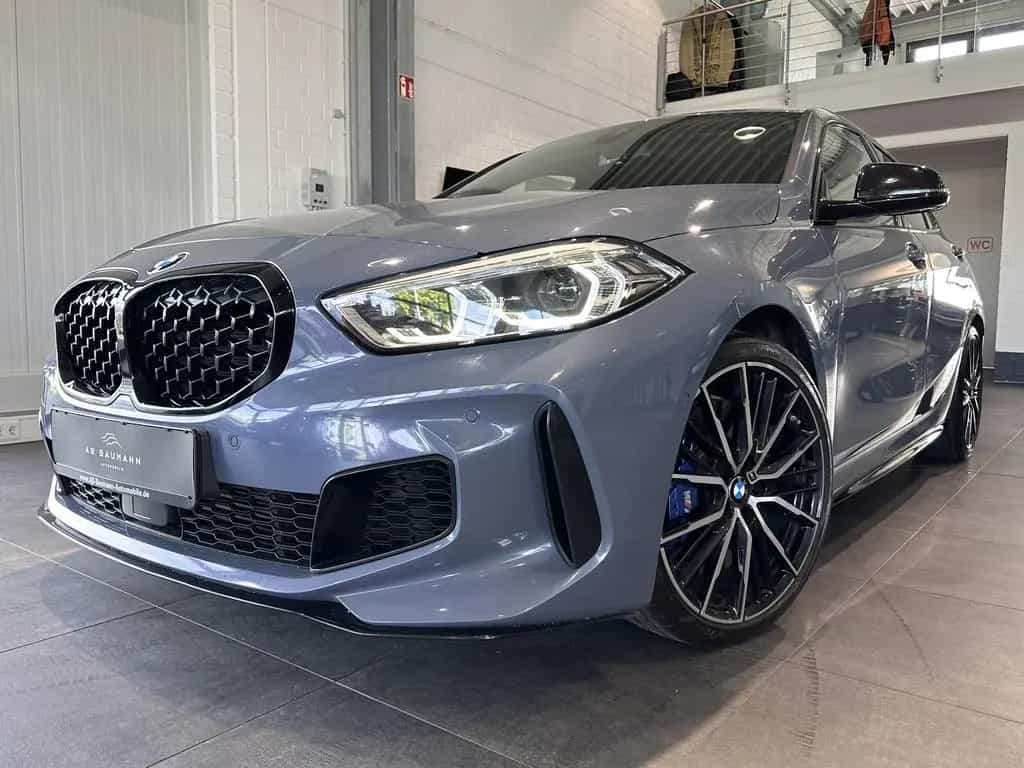 BMW M135 i xDrive *PANO, SCHALE, HUD, LEDER, H&K* 12/2020-photo-5