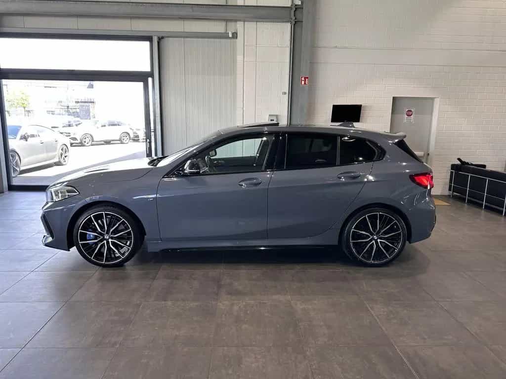 BMW M135 i xDrive *PANO, SCHALE, HUD, LEDER, H&K* 12/2020-photo-9