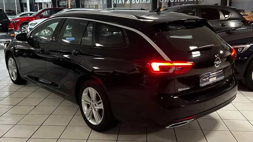 Opel Insignia B Sports Tourer Elegance TÜV&Garantie 09/2022-photo-4
