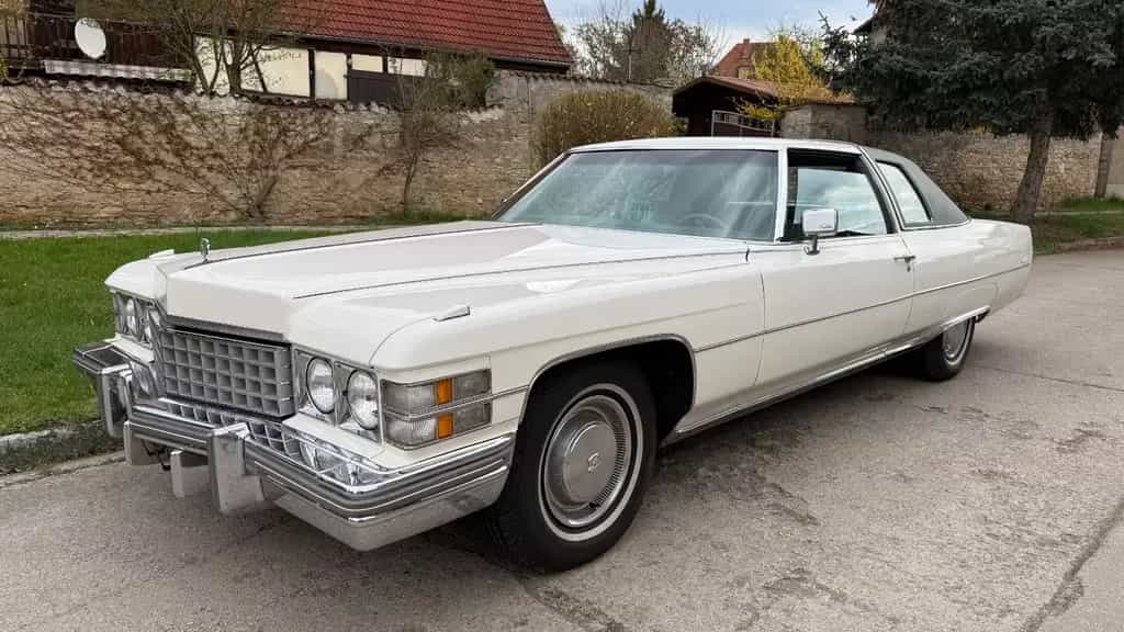 Cadillac Deville Coupe Deville 1974 02/1974-photo-0