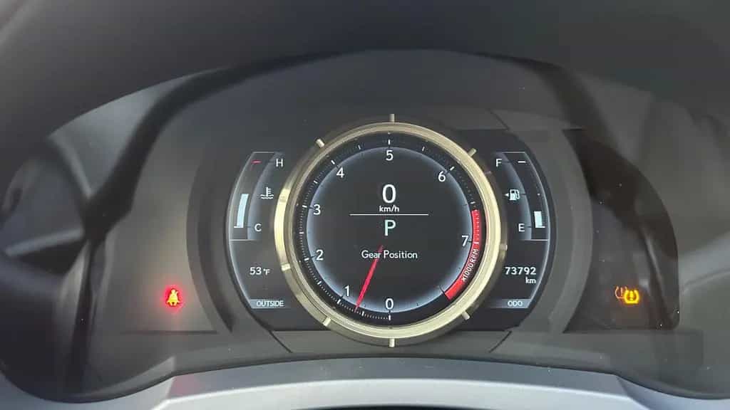 Lexus RC 350 F Sport/Leder/Kamera/R19/PDC/Schiebedach 07/2015-photo-16