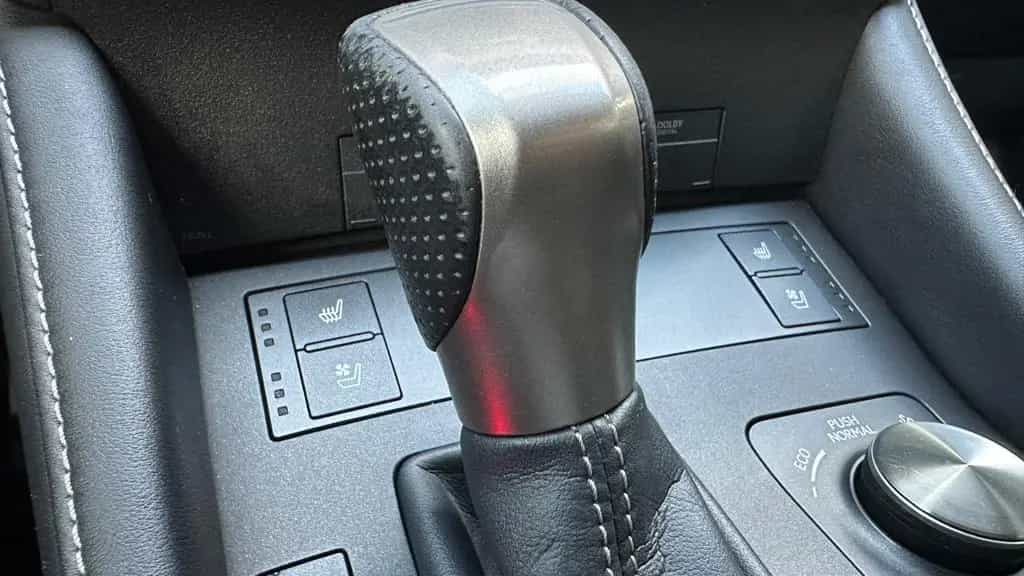 Lexus RC 350 F Sport/Leder/Kamera/R19/PDC/Schiebedach 07/2015-photo-33