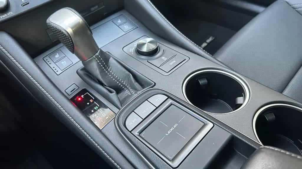 Lexus RC 350 F Sport/Leder/Kamera/R19/PDC/Schiebedach 07/2015-photo-34