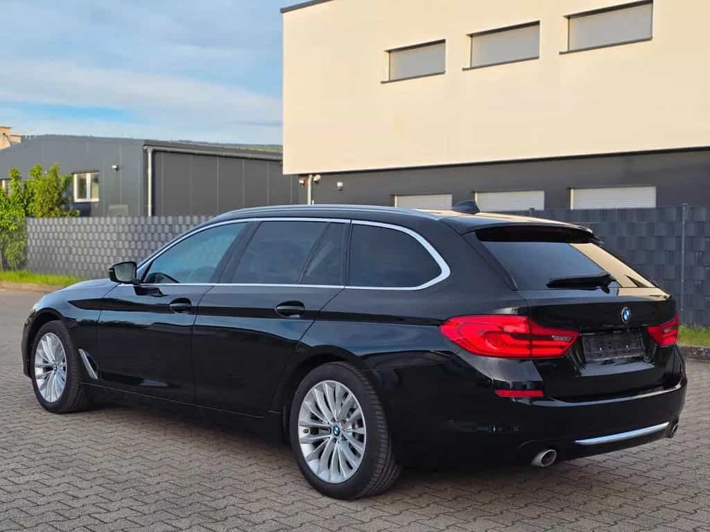 BMW 5 Series 520 d Luxury Line Massage+Memory+LiveCockpitProf 01/2020-photo-3