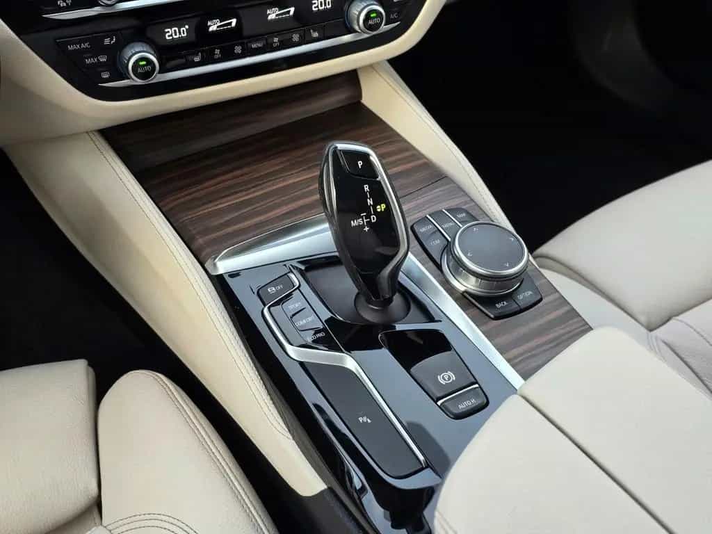 BMW 5 Series 520 d Luxury Line Massage+Memory+LiveCockpitProf 01/2020-photo-30