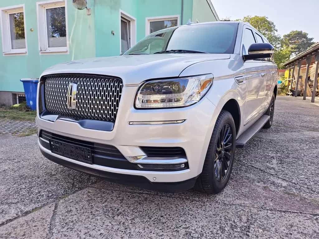 Lincoln Navigator 3.5 V6 7-Sitzer 10/2020-photo-0
