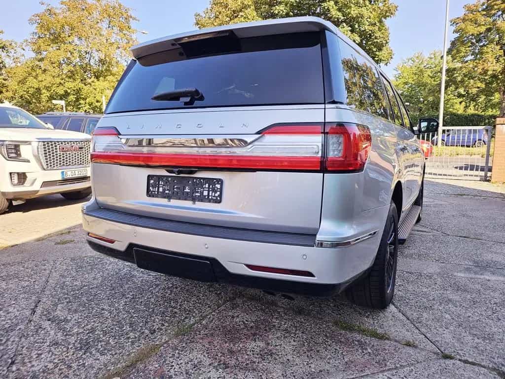 Lincoln Navigator 3.5 V6 7-Sitzer 10/2020-photo-13