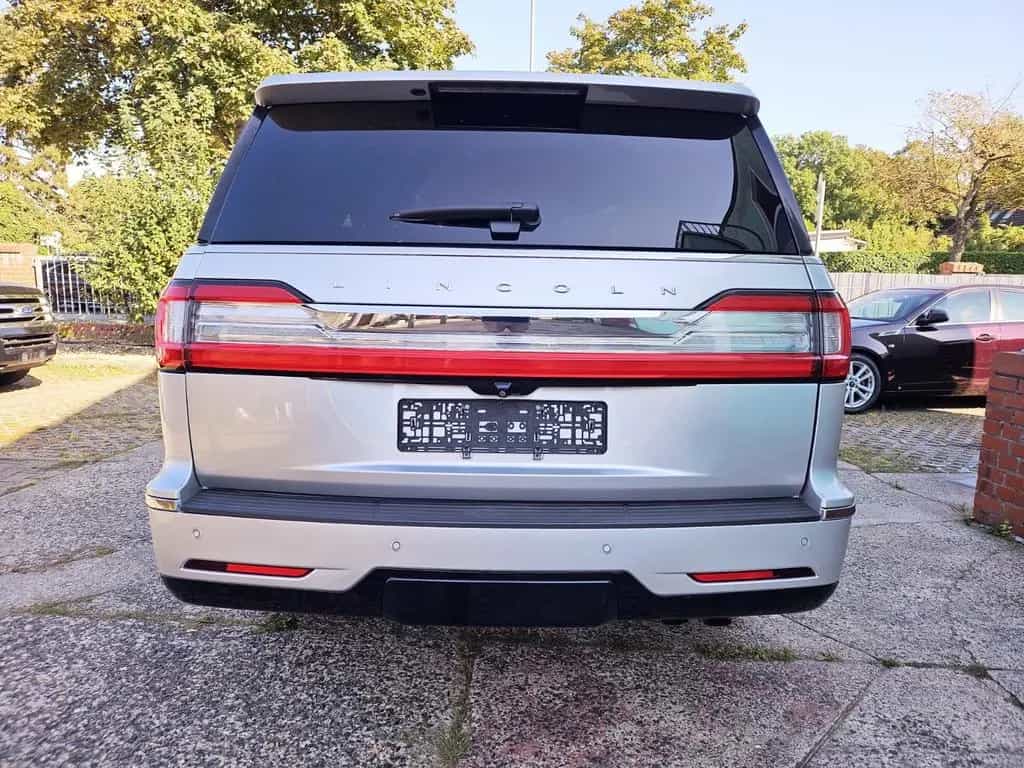 Lincoln Navigator 3.5 V6 7-Sitzer 10/2020-photo-14