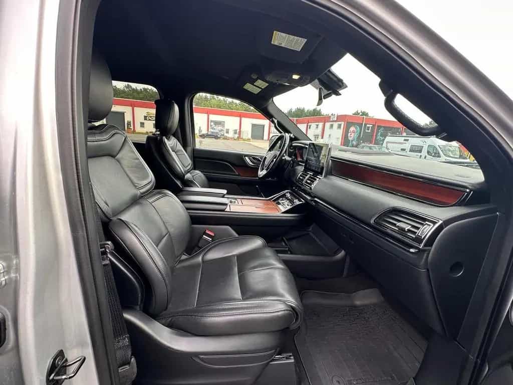 Lincoln Navigator 3.5 V6 7-Sitzer 10/2020-photo-16