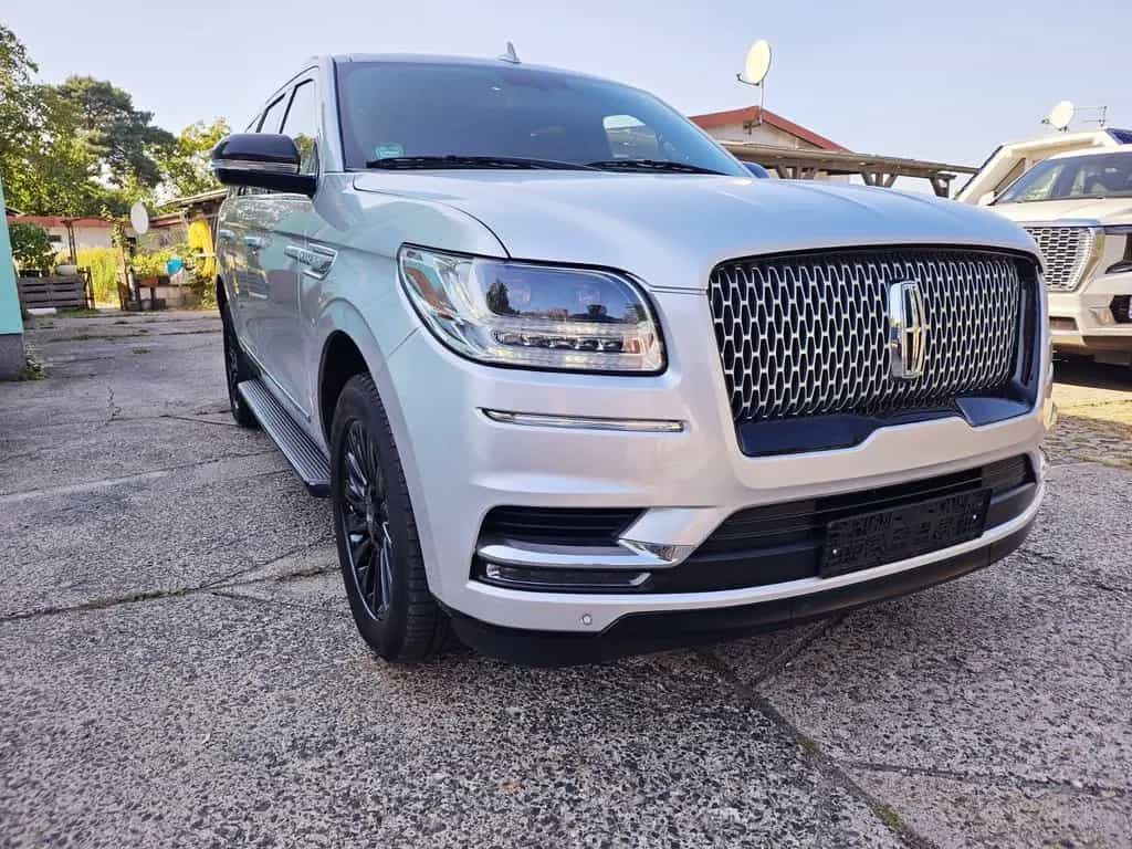 Lincoln Navigator 3.5 V6 7-Sitzer 10/2020-photo-4