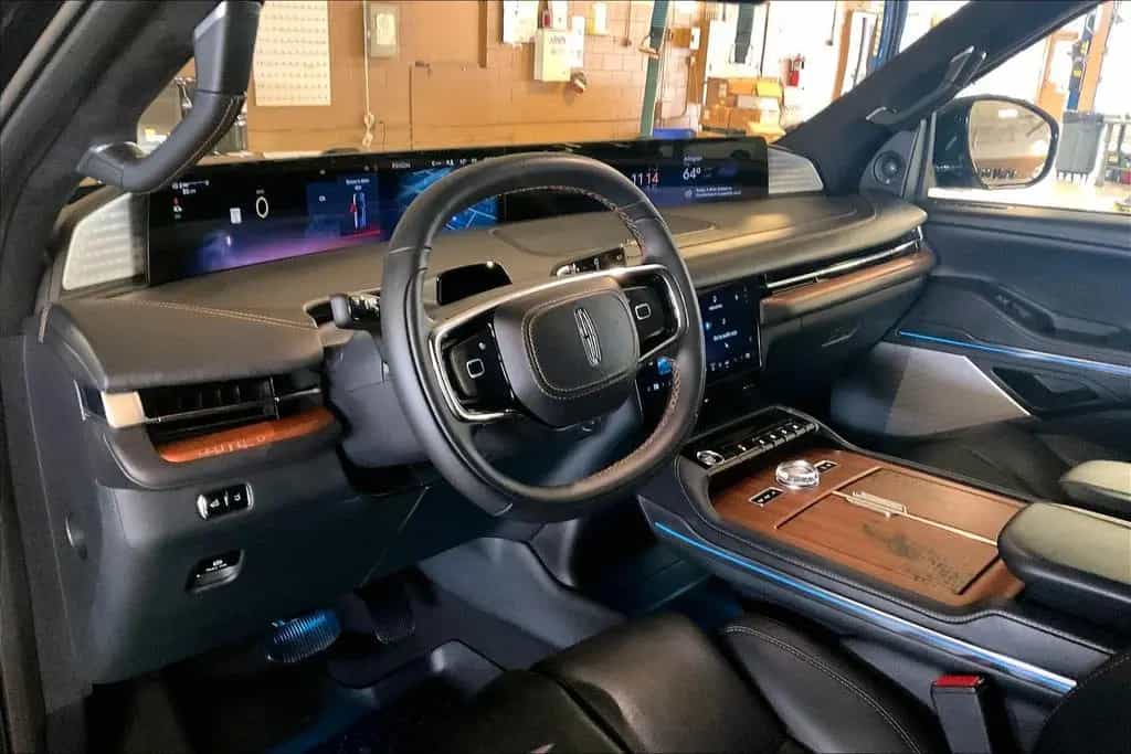 Lincoln Navigator Black Label MY25 09/2025-photo-14