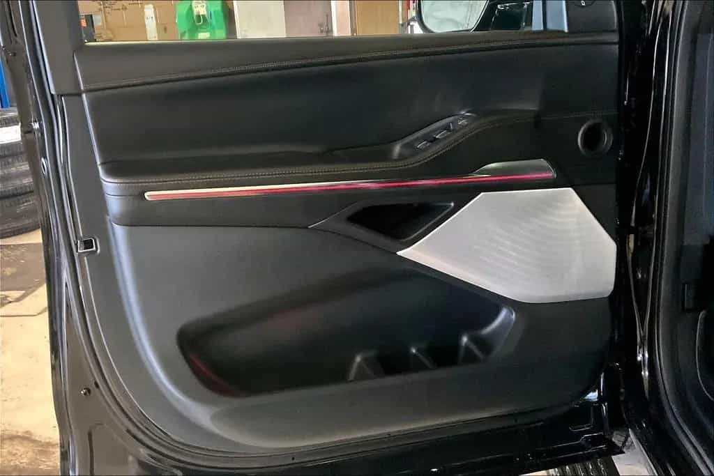 Lincoln Navigator Black Label MY25 09/2025-photo-17