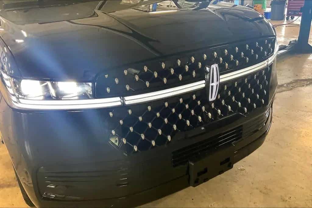 Lincoln Navigator Black Label MY25 09/2025-photo-3