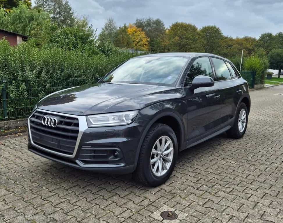 Audi Q5 2.0 TFSI S tronic quattro - Anhängerkupplung 08/2018-photo-0