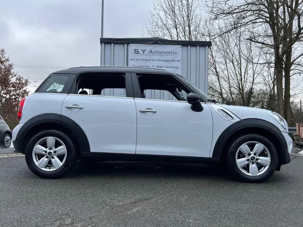 MINI Cooper Countryman 1.6|Navi|PDC|Klima|Temp|SHZ|BT 11/2014-photo-6