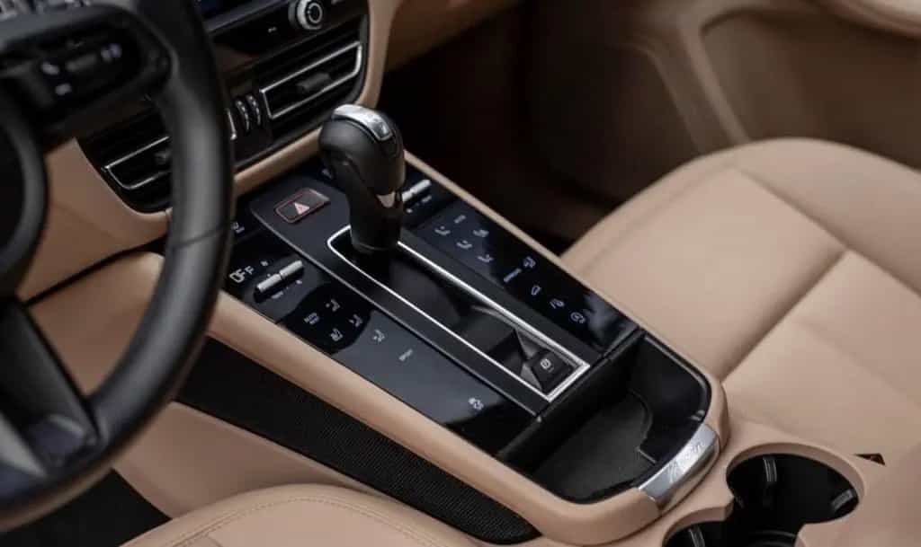 Porsche Macan 11/2022-photo-14