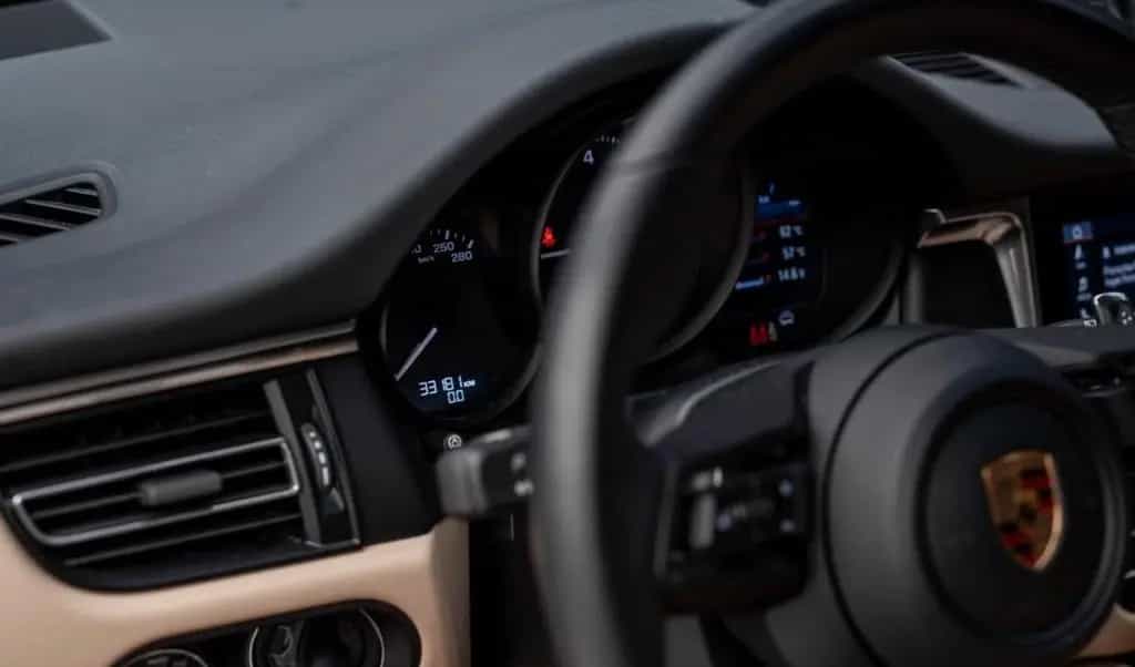 Porsche Macan 11/2022-photo-15