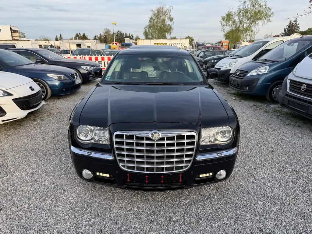 Chrysler 300C Touring 3.0 CRD Automatik SRT Ausstattung 06/2010-photo-1