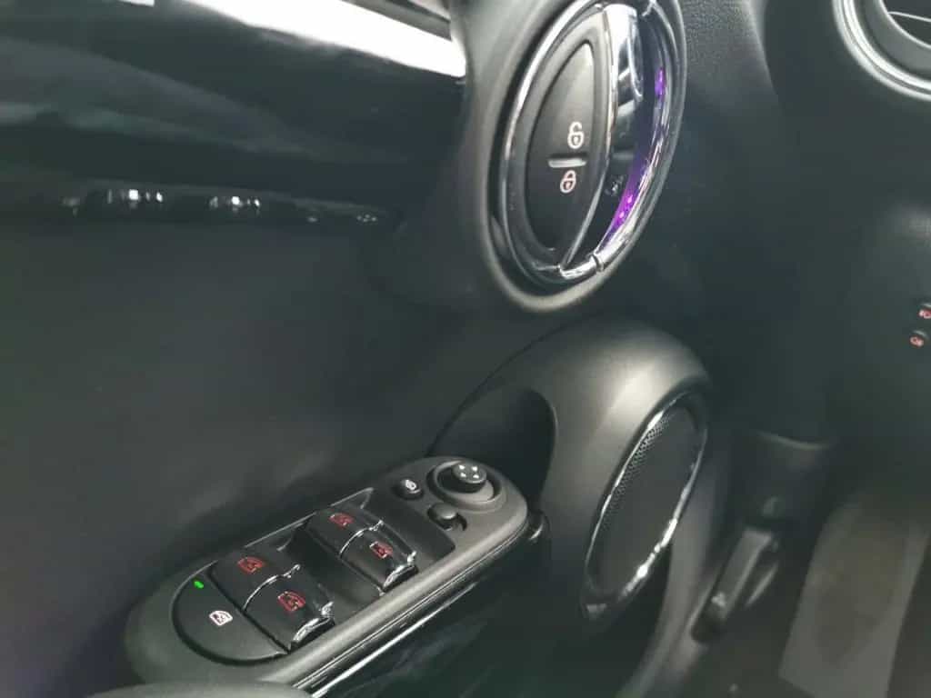 MINI Cooper S Steptr. 5tür LED NAV PDC HarmanKar 02/2021-photo-19
