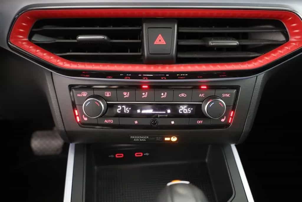 Seat Arona 1.0 TSI DSG FR LED Navi Sitzheizung Kamera 11/2021-photo-11