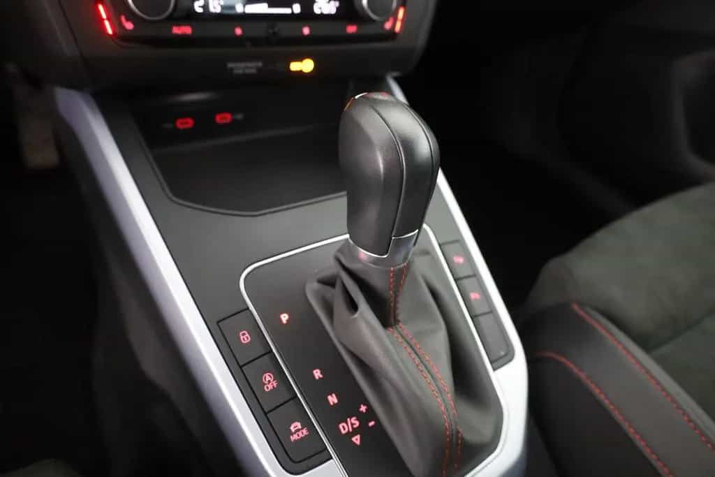 Seat Arona 1.0 TSI DSG FR LED Navi Sitzheizung Kamera 11/2021-photo-12