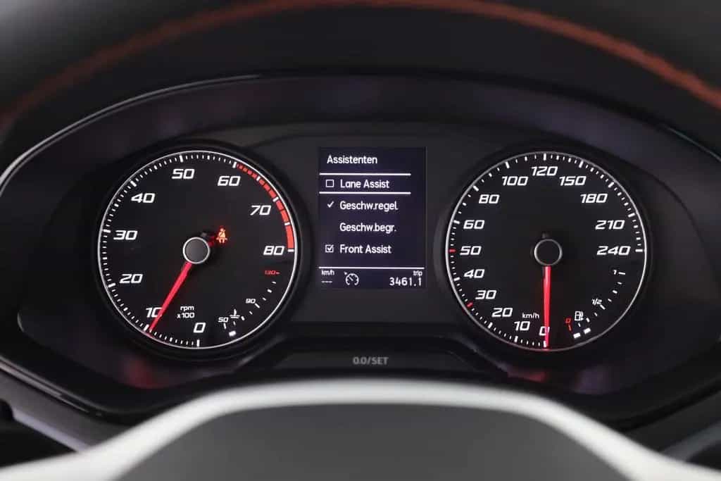 Seat Arona 1.0 TSI DSG FR LED Navi Sitzheizung Kamera 11/2021-photo-16