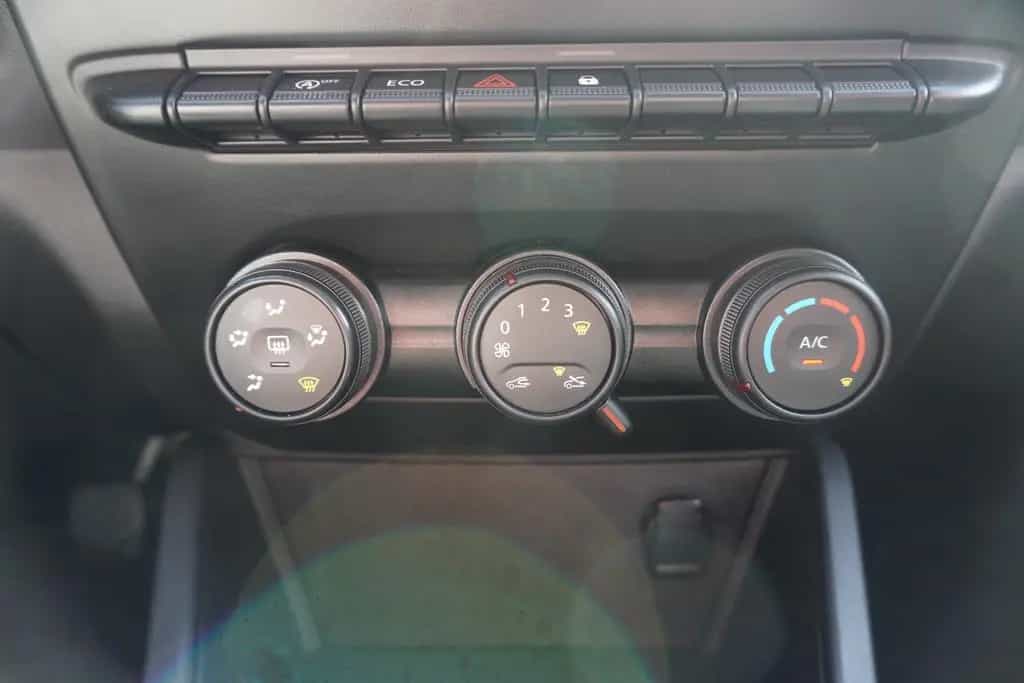 Dacia Duster II 1.0 TCE Comfort Klima Tempomat USB AUX 12/2020-photo-16