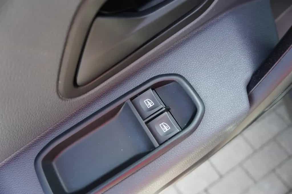 Dacia Duster II 1.0 TCE Comfort Klima Tempomat USB AUX 12/2020-photo-23