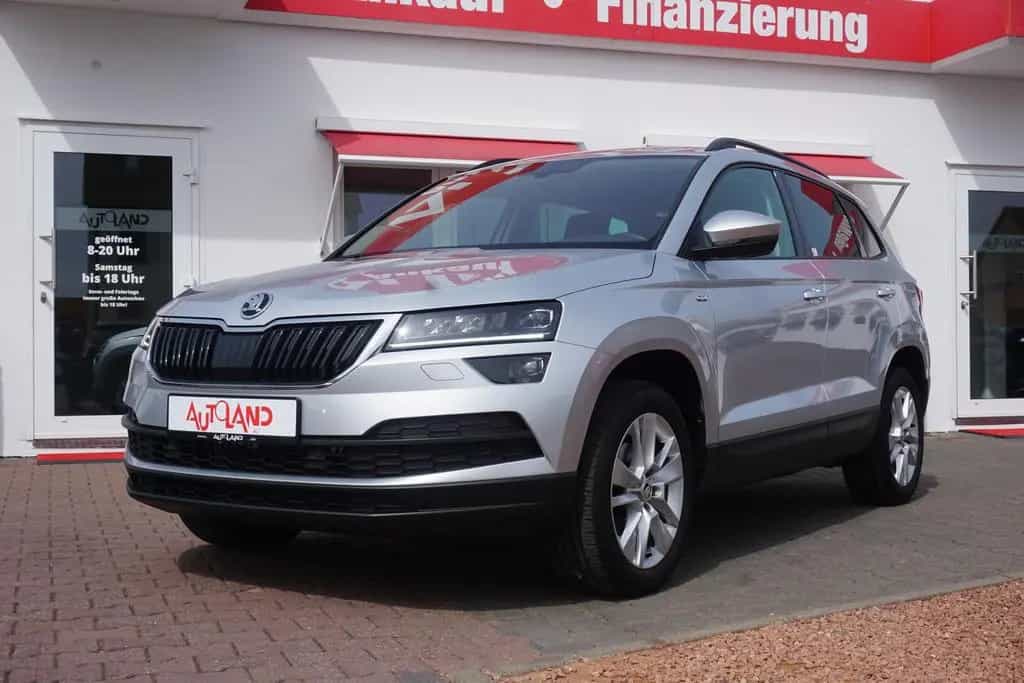 Skoda Karoq 1.5 TSI Drive 125 DSG LED Kamera AHK 04/2021-photo-1