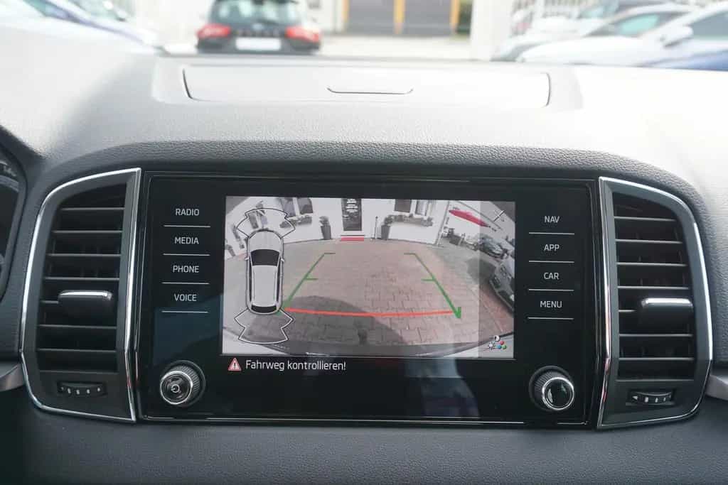 Skoda Karoq 1.5 TSI Drive 125 DSG LED Kamera AHK 04/2021-photo-15