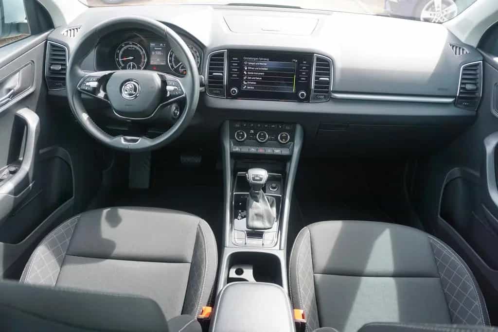 Skoda Karoq 1.5 TSI Drive 125 DSG LED Kamera AHK 04/2021-photo-9