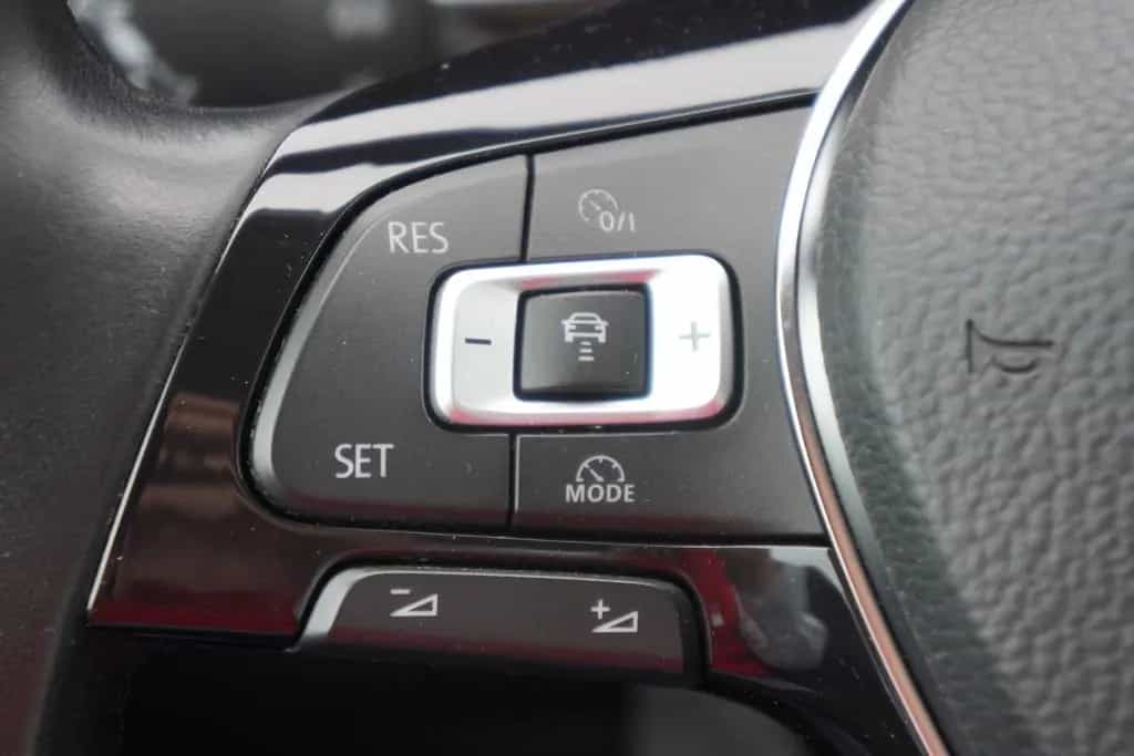 Volkswagen Polo 1.0 TSI Highline LED NAVI AAC SHZ TEMPOMAT 04/2018-photo-19