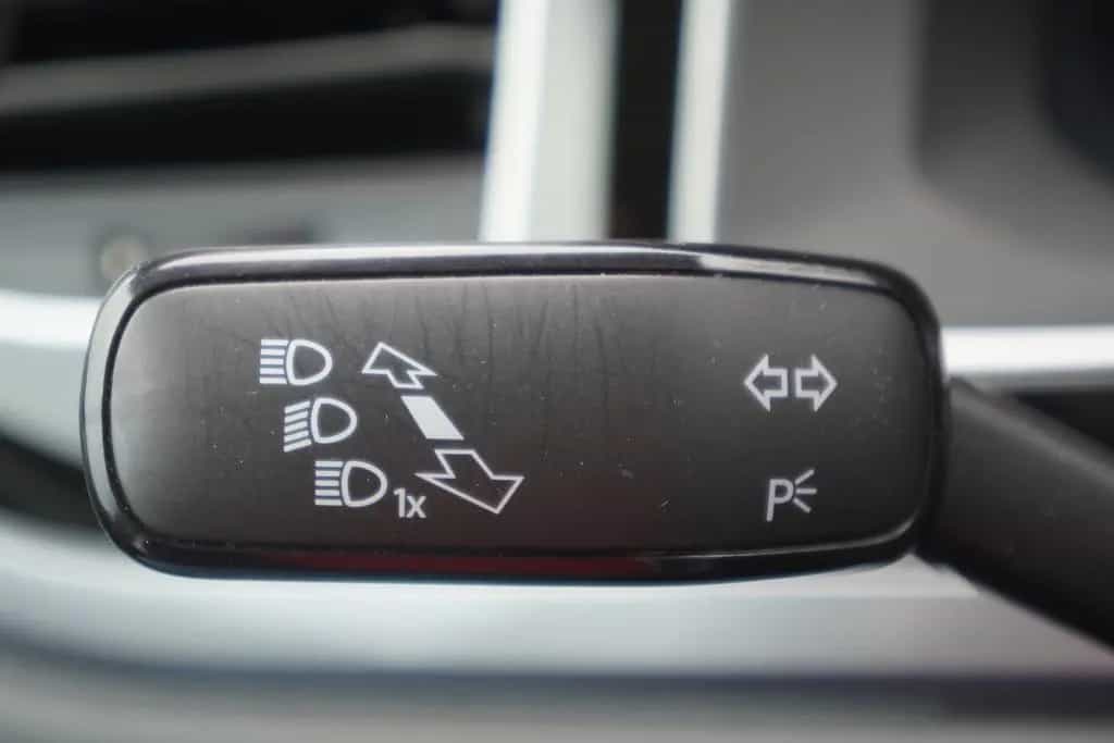 Volkswagen Polo 1.0 TSI Highline LED NAVI AAC SHZ TEMPOMAT 04/2018-photo-21