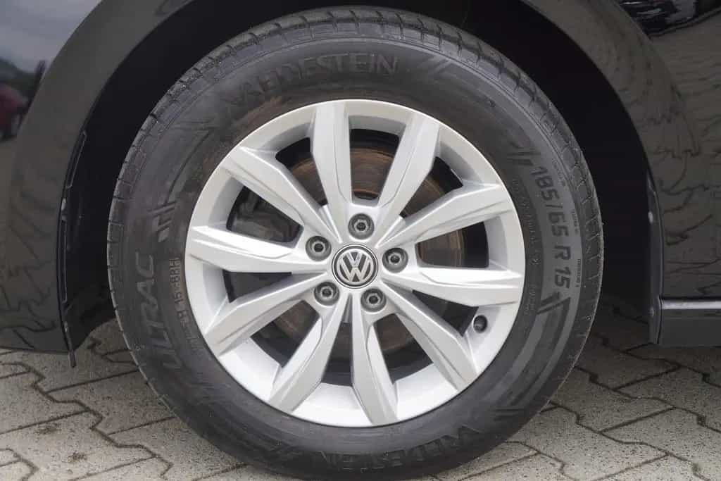Volkswagen Polo 1.0 TSI Highline LED NAVI AAC SHZ TEMPOMAT 04/2018-photo-9