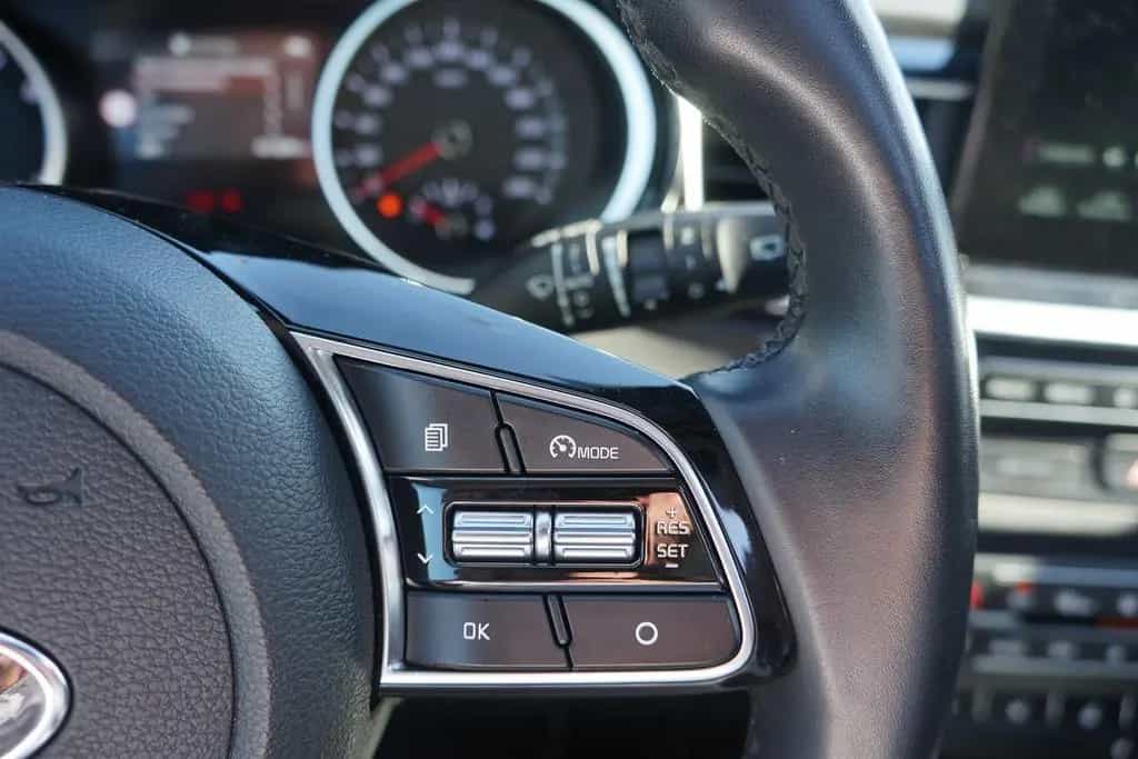 Kia Ceed 1.4 T-GDI Platinum LED Tempomat Navi AHK DA 06/2018-photo-16