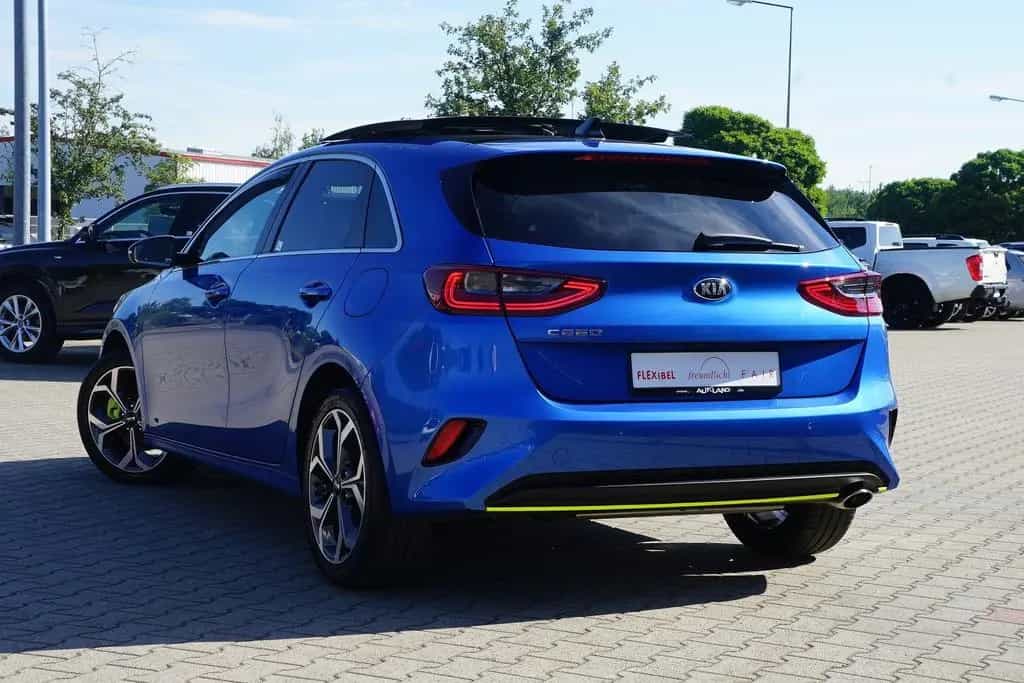 Kia Ceed 1.4 T-GDI Platinum LED Tempomat Navi AHK DA 06/2018-photo-8