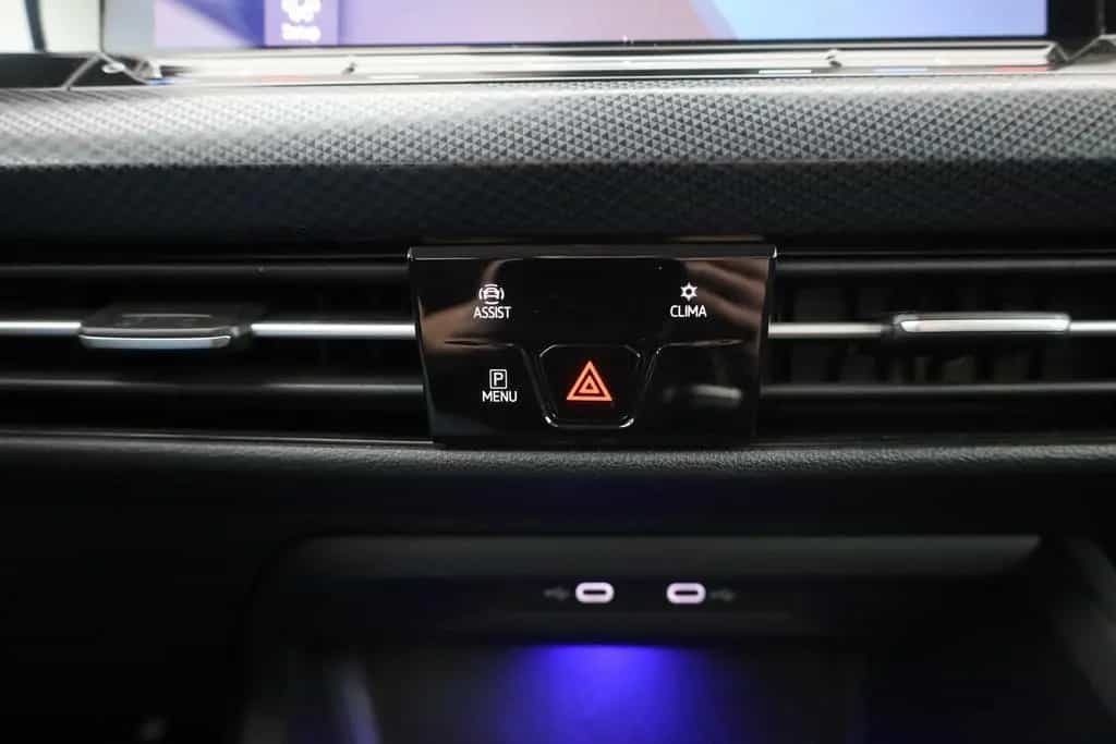 Volkswagen Golf VIII 1.0 United LED Navi Android Apple DAB 03/2021-photo-11