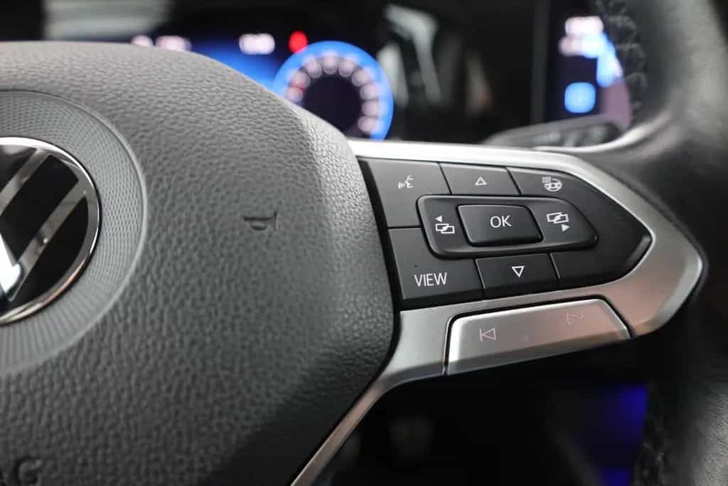 Volkswagen Golf VIII 1.0 United LED Navi Android Apple DAB 03/2021-photo-16