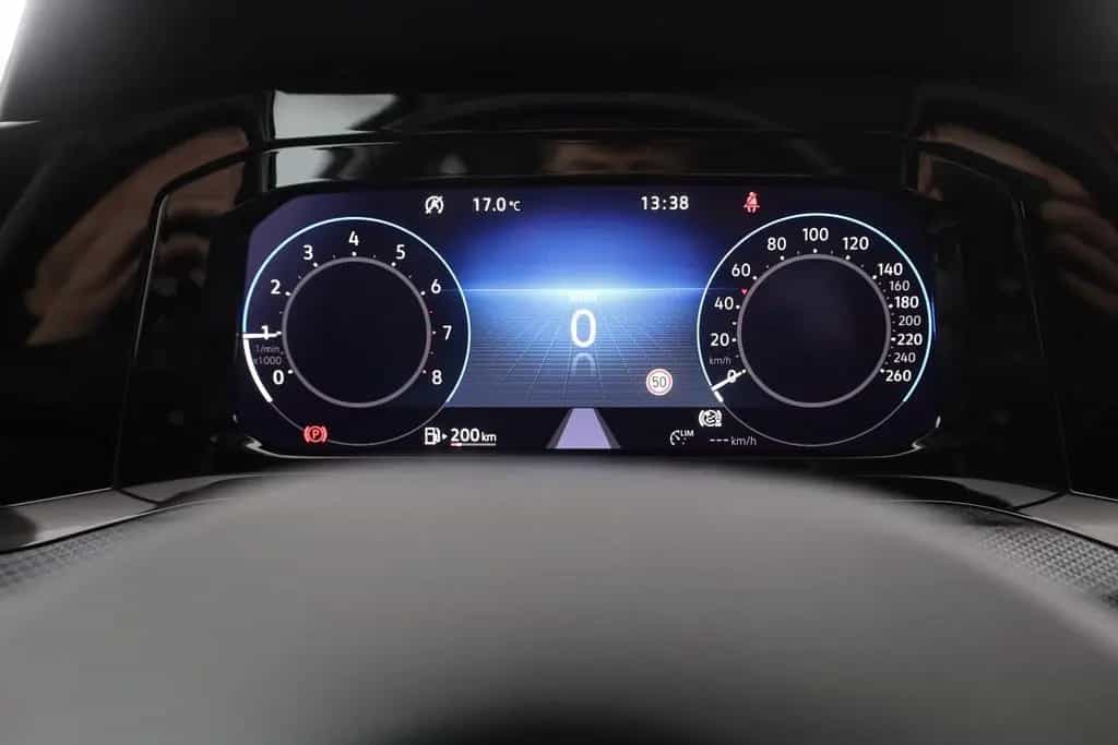 Volkswagen Golf VIII 1.0 United LED Navi Android Apple DAB 03/2021-photo-17