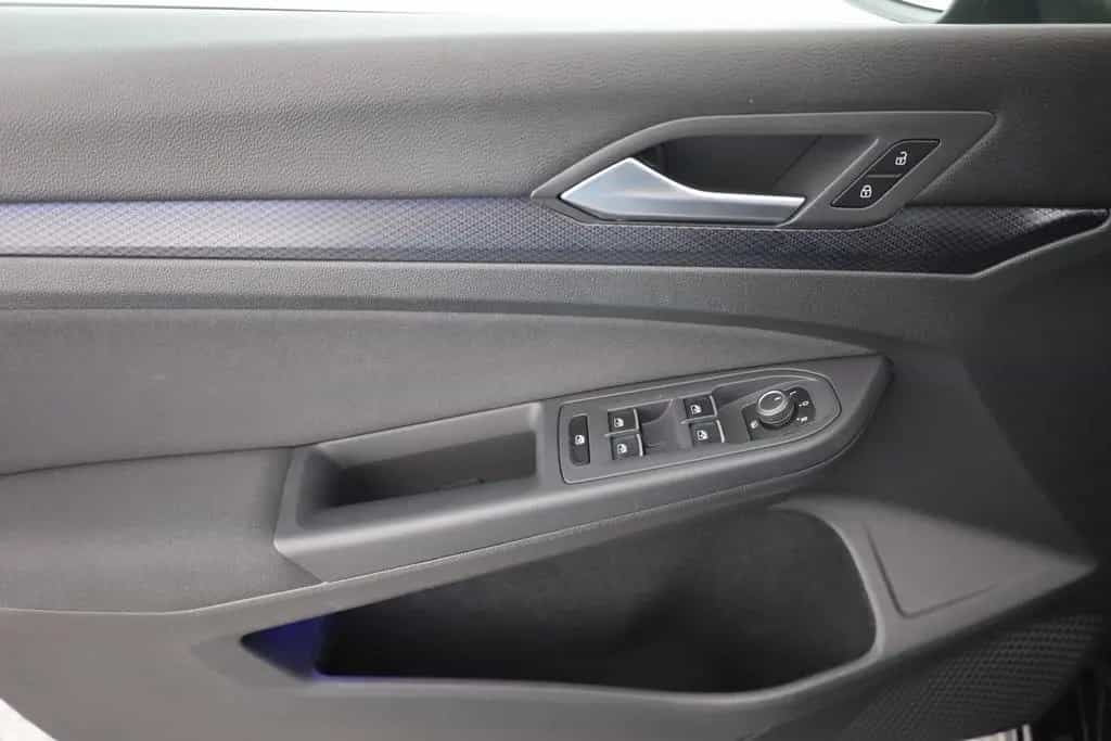 Volkswagen Golf VIII 1.0 United LED Navi Android Apple DAB 03/2021-photo-21