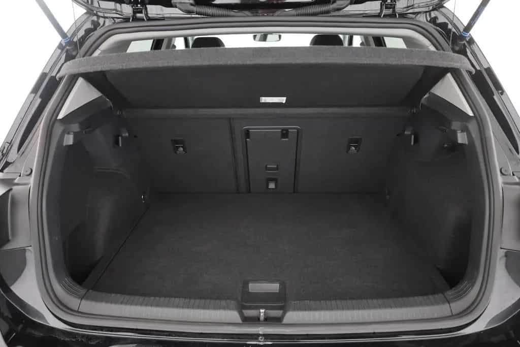 Volkswagen Golf VIII 1.0 United LED Navi Android Apple DAB 03/2021-photo-25