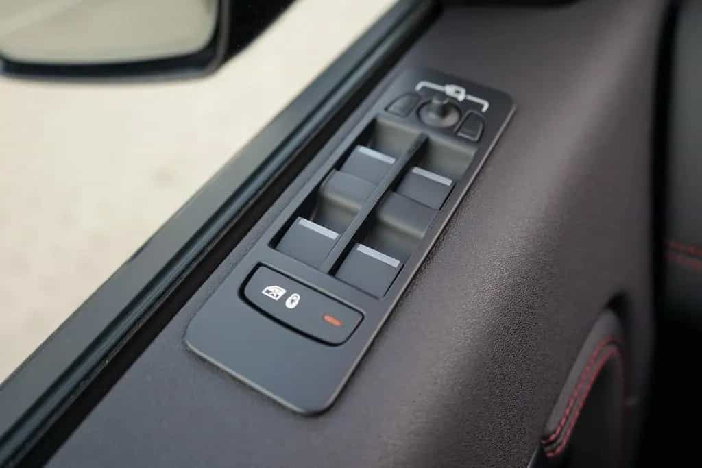 Land Rover Discovery Sport 2.0 Urban Edition 4x4 LED ACC 06/2022-photo-26