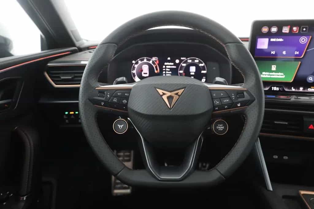 Cupra Leon ST VZ 2.0 TSI 4Drive DSG Matrix ACC AHK Kam 07/2025-photo-13