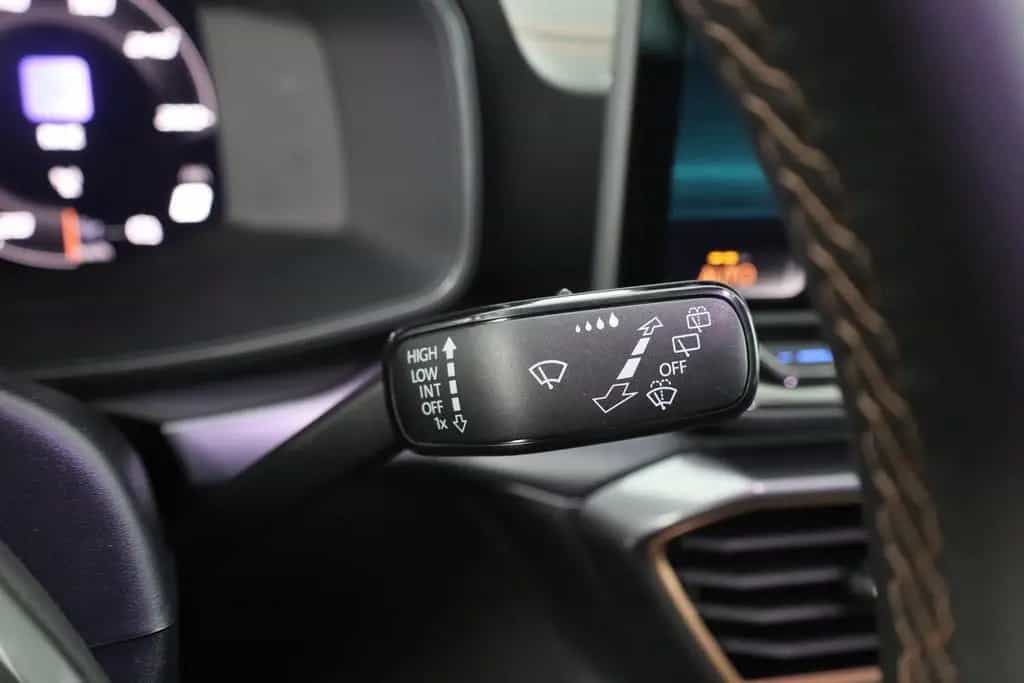 Cupra Leon ST VZ 2.0 TSI 4Drive DSG Matrix ACC AHK Kam 07/2025-photo-18
