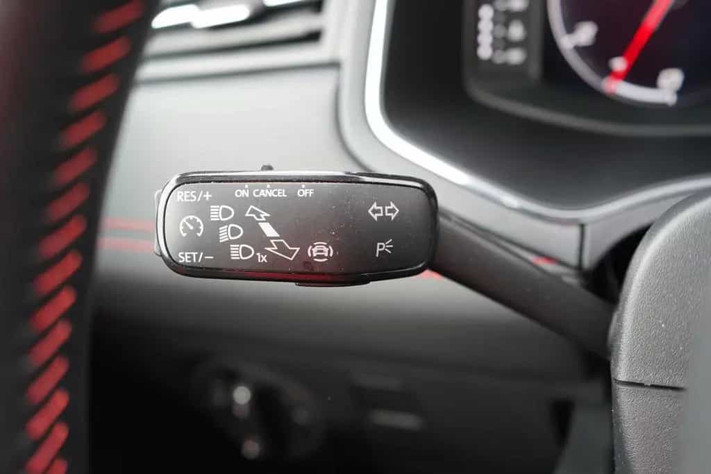 Seat Arona 1.0 TSI FR LED Navi Beats Sitzheizung USB 09/2021-photo-25