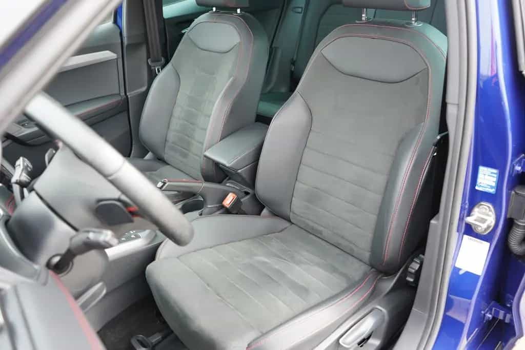 Seat Arona 1.0 TSI FR LED Navi Beats Sitzheizung USB 09/2021-photo-31
