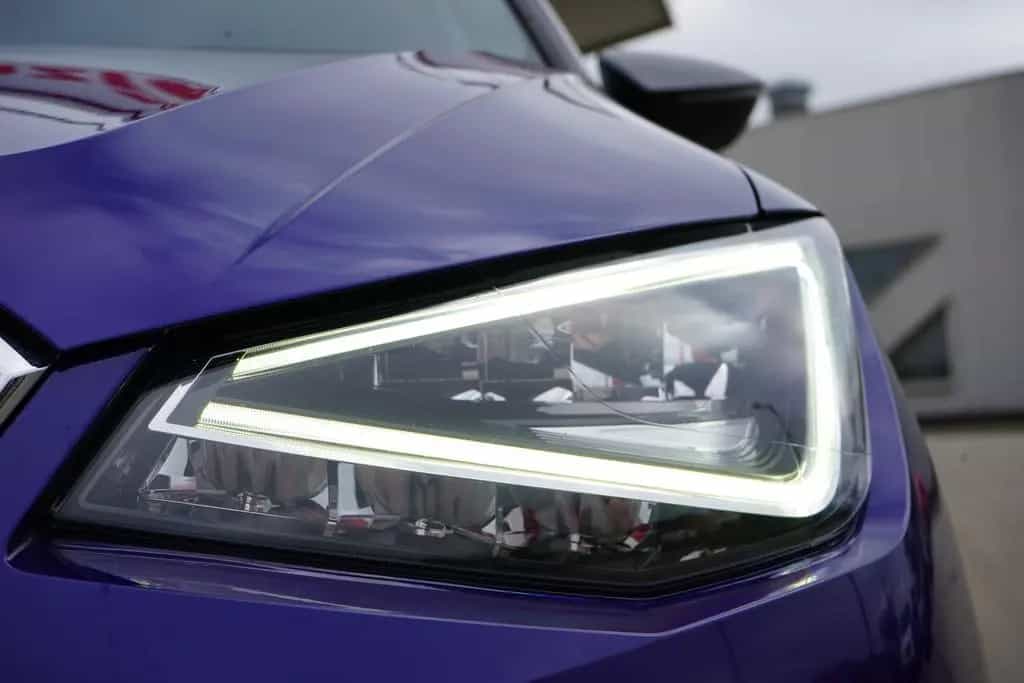 Seat Arona 1.0 TSI FR LED Navi Beats Sitzheizung USB 09/2021-photo-39